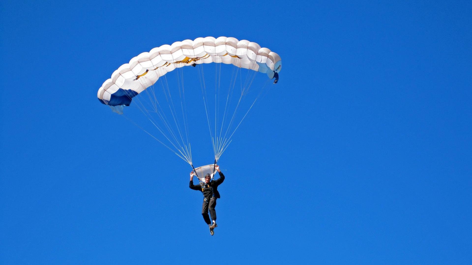 拼尽全力赢得属于中国的荣耀,拼尽全力取得胜利